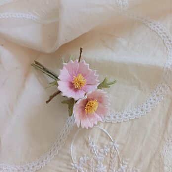 染め布花＊小さい秋桜のコサージュ