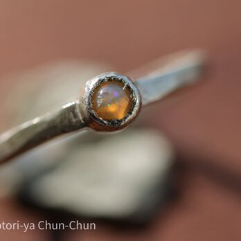 【粒キラ！】カボションカット　産地不明オパール・シルバーリング【つぶっこ】