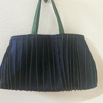 インディゴデニムのボーダー縫い模様かばん