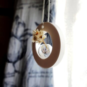 アロマストーン ■ 丸い窓辺の風景 シャボン玉 ■ 小さなブーケつき