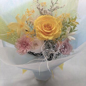 紅茶の香りがするプリザーブド花束／紅茶と果物のティールームの香り／香りなしタイプもあり