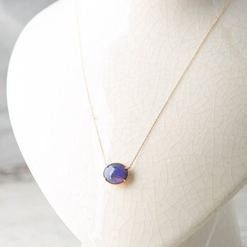 明け方の空を閉じ込めたような、ブラックオパールのネックレス K18