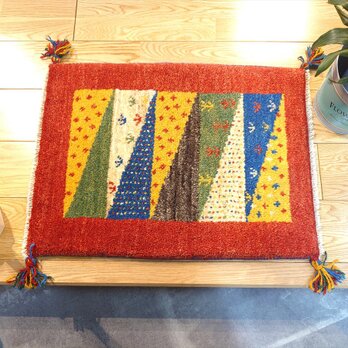 ペルシャ　ギャッベ　玄関マット小　ラグ　60x45.5cm　ヤギ　羊　生命の木　赤　黄緑　青　黄色 NN19805