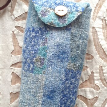 眼鏡ケース：ブルー グラデーション 花柄〈インド綿・ブロックプリント・羊毛フェルト・布フェルト・ポーチ・緑〉