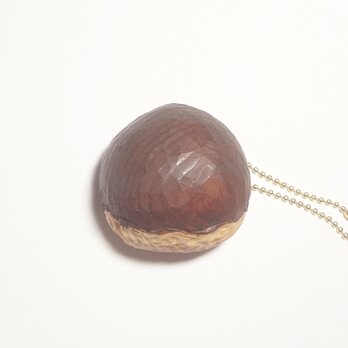 木彫刻アート 『 栗 』 キーホルダー　ハンドメイド　松　