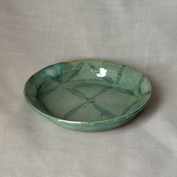 青磁皿の通販 | iichi 日々の暮らしを心地よくするハンドメイド