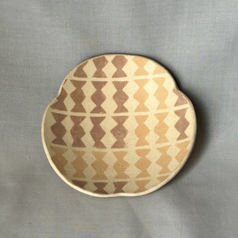 スリップ模様 三角輪花皿