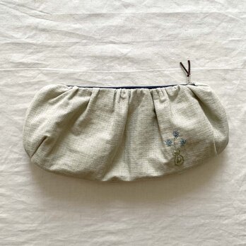 Pouch ：blue flower