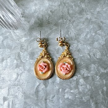 PA264-【 AVON 】エイボン・ヴィンテージピアス 1989 Victorian Rose