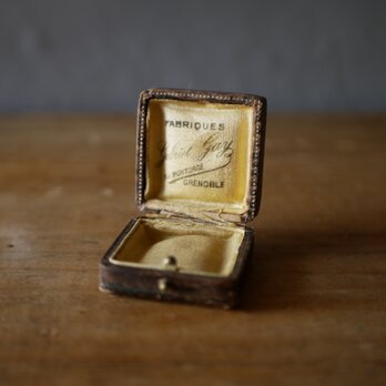 フランス　アンティーク　ブローチ fit=scale-down,w=1200