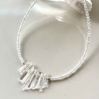 水晶とトパーズのRネックレス