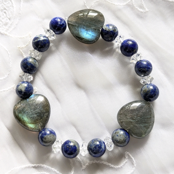 『自分自身を深く知り、才能に気づかせるクリスタル』《ラピスラズリ&ラブラドライト&クリアクォーツのブレスレット》