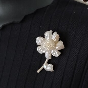 秋桜みたいな真珠のお花