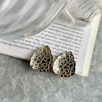 U.S.A. 1970〜80s Gold Tone Textured Leaf Shape Clip Earrings