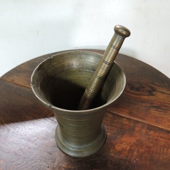 スパイスグラインダー