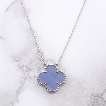 幸せのクローバーネックレス 15mm（カルセドニー）【高品質