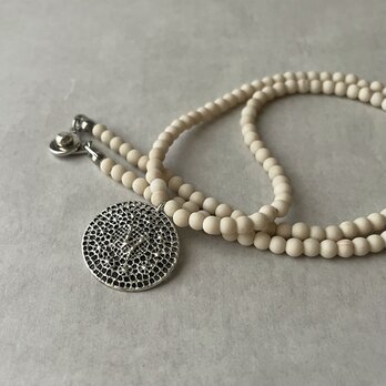 embroidery lace necklace／リバーストーン