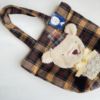 ふわふわボア＊微笑みくまのトートバッグ