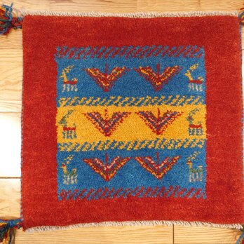 ペルシャ　ギャッベ　ミニマット　ラグ　横43x40㎝　茜色　青色　黄色　鹿　生命の木　T8373