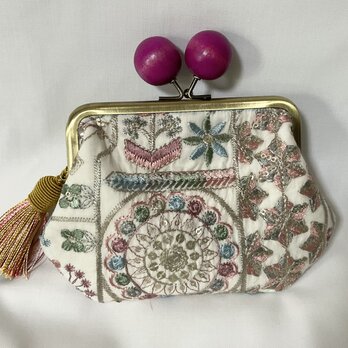 インド刺繍　木玉親子がま口ミニ財布　　