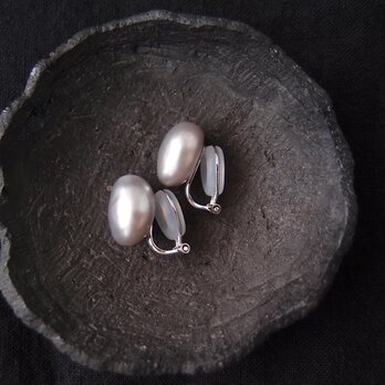 【SV】Baroque Pearl Earrings／Gray・グレーバロックパール イヤリング