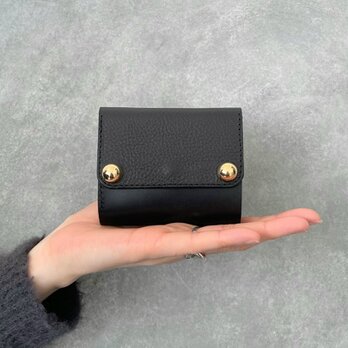 ◆心惹かれるゴールド金具と2種のブラックレザーの三つ折りウォレット◆　レディース　ミニ財布　ミニウォレット　お札が折れない