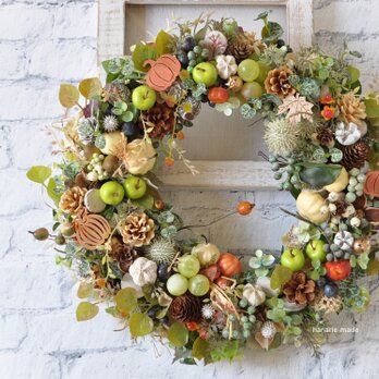 オーダー３５cm　シックな森のリース　ハロウィンリボンをそえて