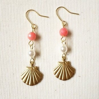 Shell earringsの画像