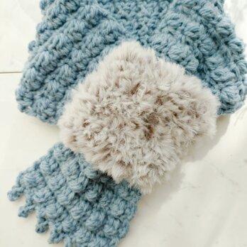 マフラー ファー ふわふわ ショートマフラー 水色 くすみ ブルー 手編み 編み物 編み