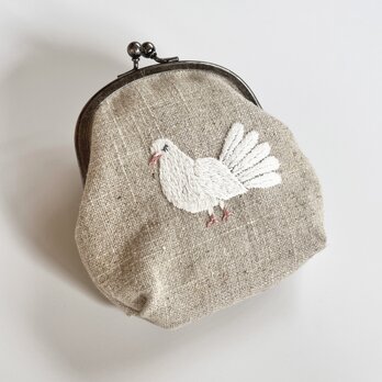 白いクジャクバトの刺繍がまぐち