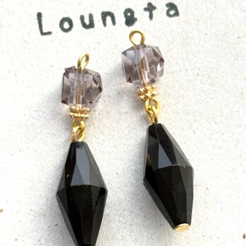 グレー ブラックのプチプラピアス 樹脂ピアス