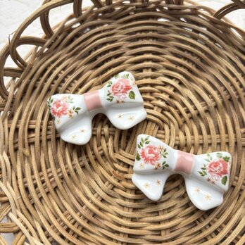 ローズ　バラ　リボン箸置き　2個