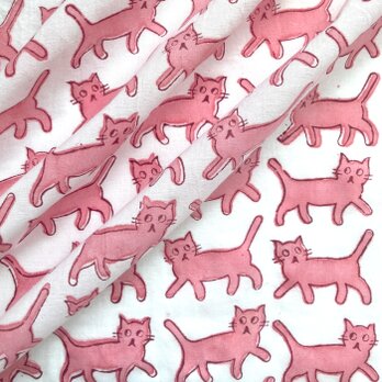 インド ブロックプリント生地 [50cm単位] キャット ピンク ライトホワイト地ファブリック 猫 ねこ IF0353
