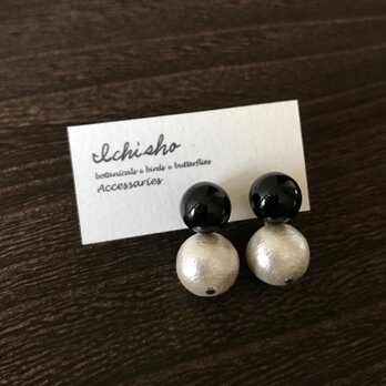 【チタン変更可】黒白ピアス＊オニキスｘコットンパール
