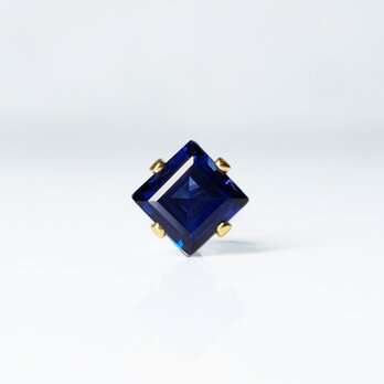 片耳用 サファイア(4mm) スクエアカット ピアス  送料無料