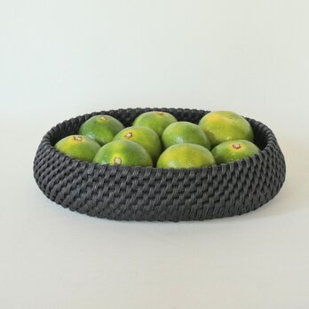 斜め縁のオーバルのかご