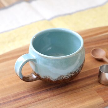 ニュアンスブルーと焦茶のほっこりかけ分けマグカップ