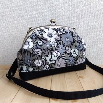 リバティ　長財布も入る大きめ　花柄コーデュロイのがま口ショルダーバッグ　25cm口金　エイブリ　グレー　385