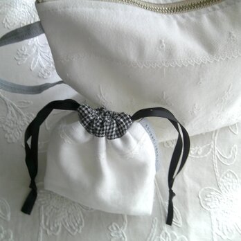 草花刺繍×linen PouchSet