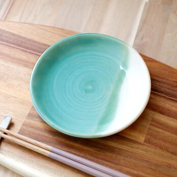 トルコブルーとマット釉のかけ分け中皿