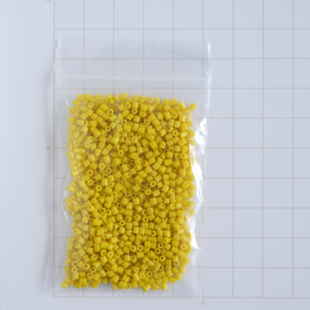 (12g)  ヴィンテージベネチアン 2mm 竹ビーズ　マスタード