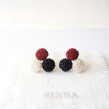 【3 red+white+black】ピアス