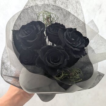 プリザーブドフラワー黒薔薇花束5輪/黒薔薇魔法発動中