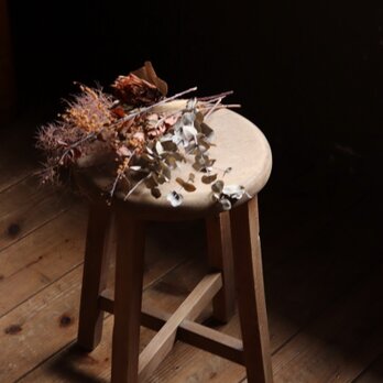 木製スツールの通販 | iichi 日々の暮らしを心地よくする