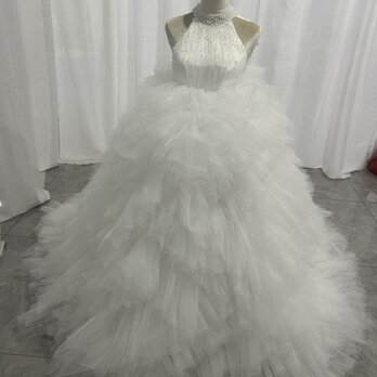 豪華!ウェディングドレス ホルターネック パール もこもこドレス 背中見せ 結婚式 前撮り
