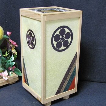 ◆家紋の宿り木=「丸に梅鉢」（家紋変更可）／至福の明り・心温まるひととき／LED昼白色･桧枠造・フイルム加工・軽量／