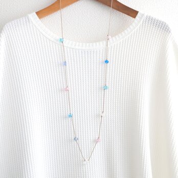 小さなガラスの雫とコットンコードのロングネックレス 「蒼天への憧憬」