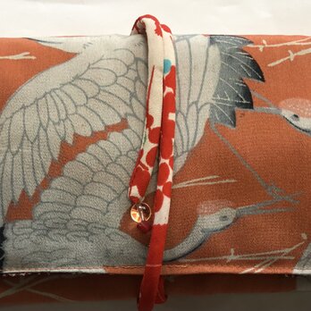 ８４４７　鶴柄の着物で作った和風財布・ポーチ