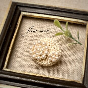 perle ancienne  シルキーパールとクロッシェのブローチ  ivory