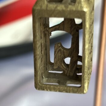 「バイクガレージ　街並の記憶」オーダーメイドボトル型ネックレス